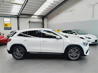 2021 Mercedes-Benz GLA 220 d - Thumbnail