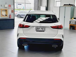 2021 Mercedes-Benz GLA 220 d - Thumbnail