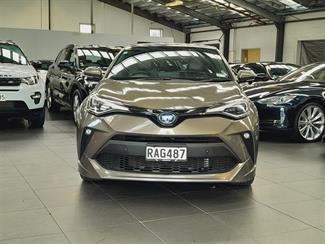 2019 Toyota C-HR - Thumbnail
