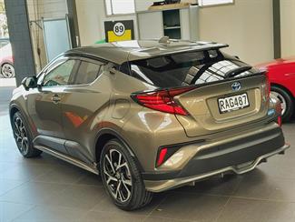 2019 Toyota C-HR - Thumbnail