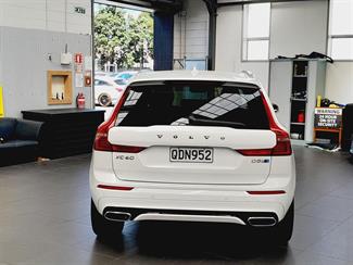 2018 Volvo XC60 - Thumbnail