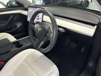 2021 Tesla Model 3 - Thumbnail