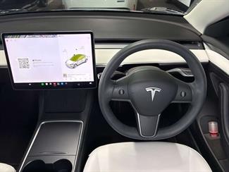 2021 Tesla Model 3 - Thumbnail