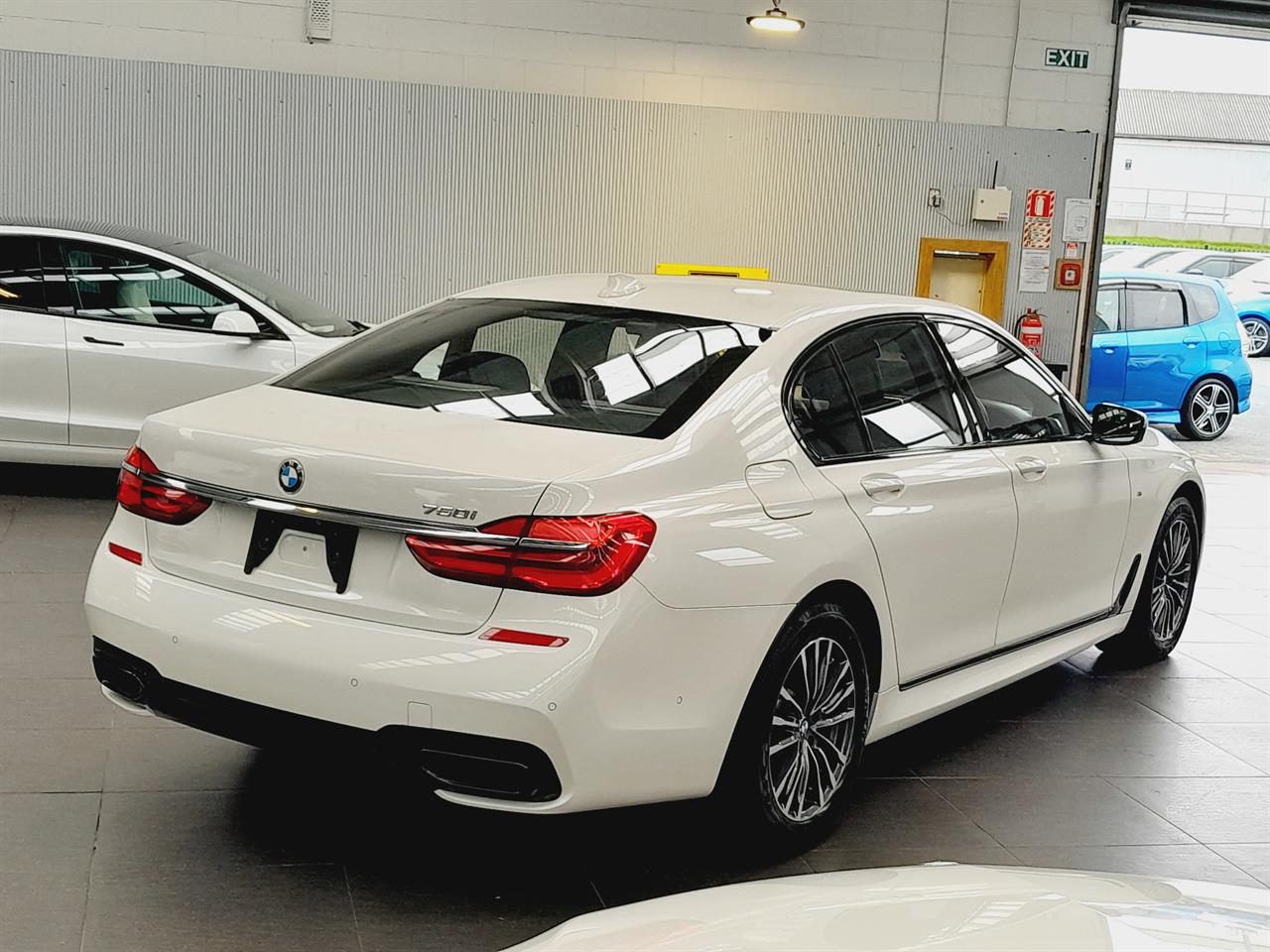 2016 BMW 750i