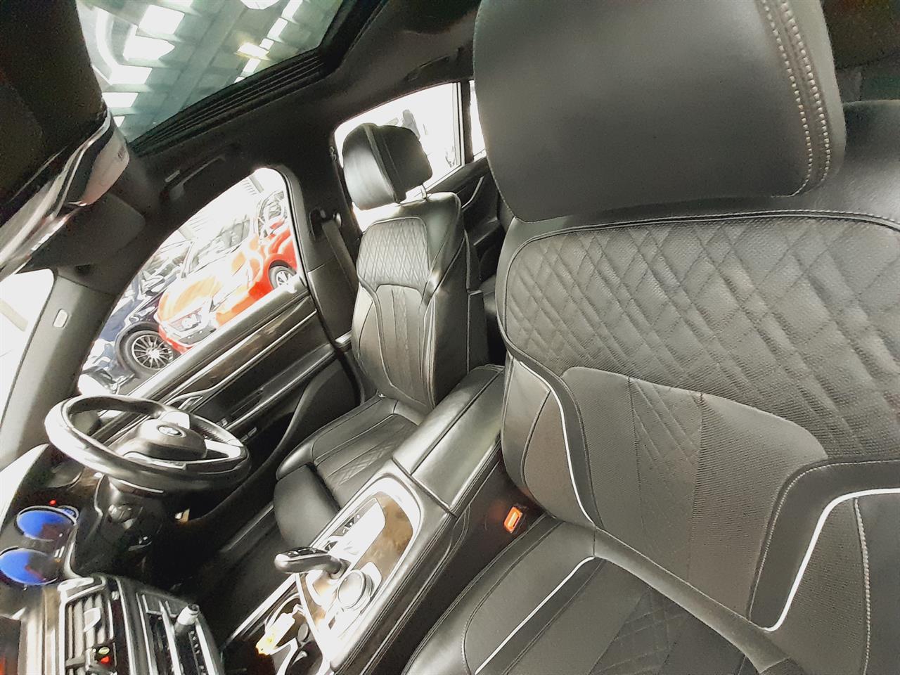 2016 BMW 750i