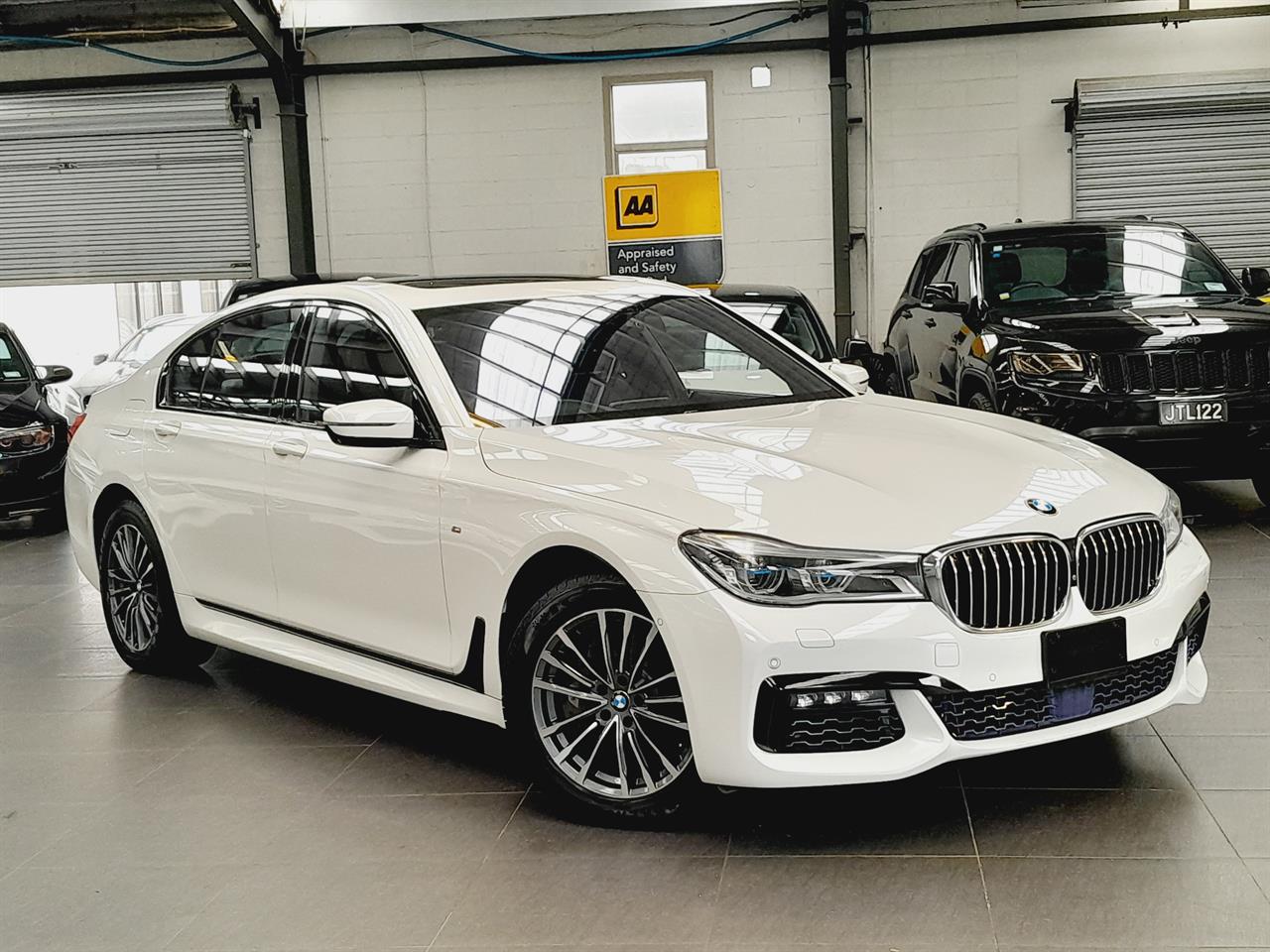 2016 BMW 750i