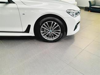 2016 BMW 750i - Thumbnail