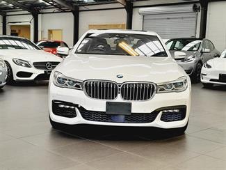 2016 BMW 750i - Thumbnail