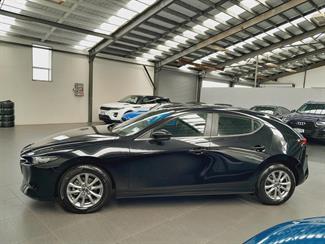 2021 Mazda Mazda3 - Thumbnail