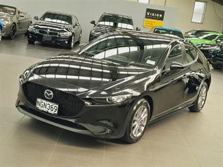 2021 Mazda Mazda3 - Thumbnail