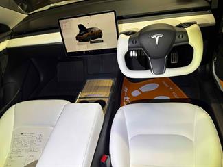 2022 Tesla Model 3 - Thumbnail