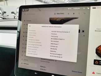 2022 Tesla Model 3 - Thumbnail