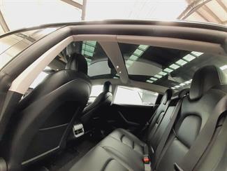 2021 Tesla Model 3 - Thumbnail