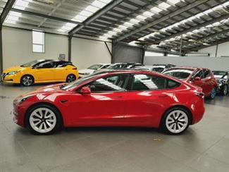 2021 Tesla Model 3 - Thumbnail