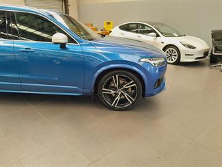 2015 Volvo XC90 - Thumbnail