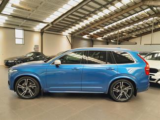 2015 Volvo XC90 - Thumbnail