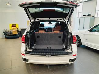 2017 BMW X5 - Thumbnail