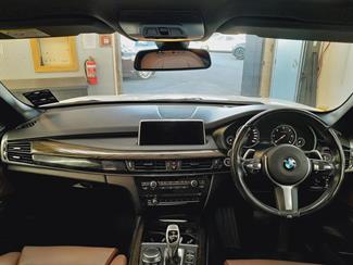 2017 BMW X5 - Thumbnail
