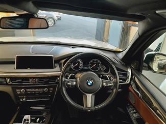 2017 BMW X5 - Thumbnail