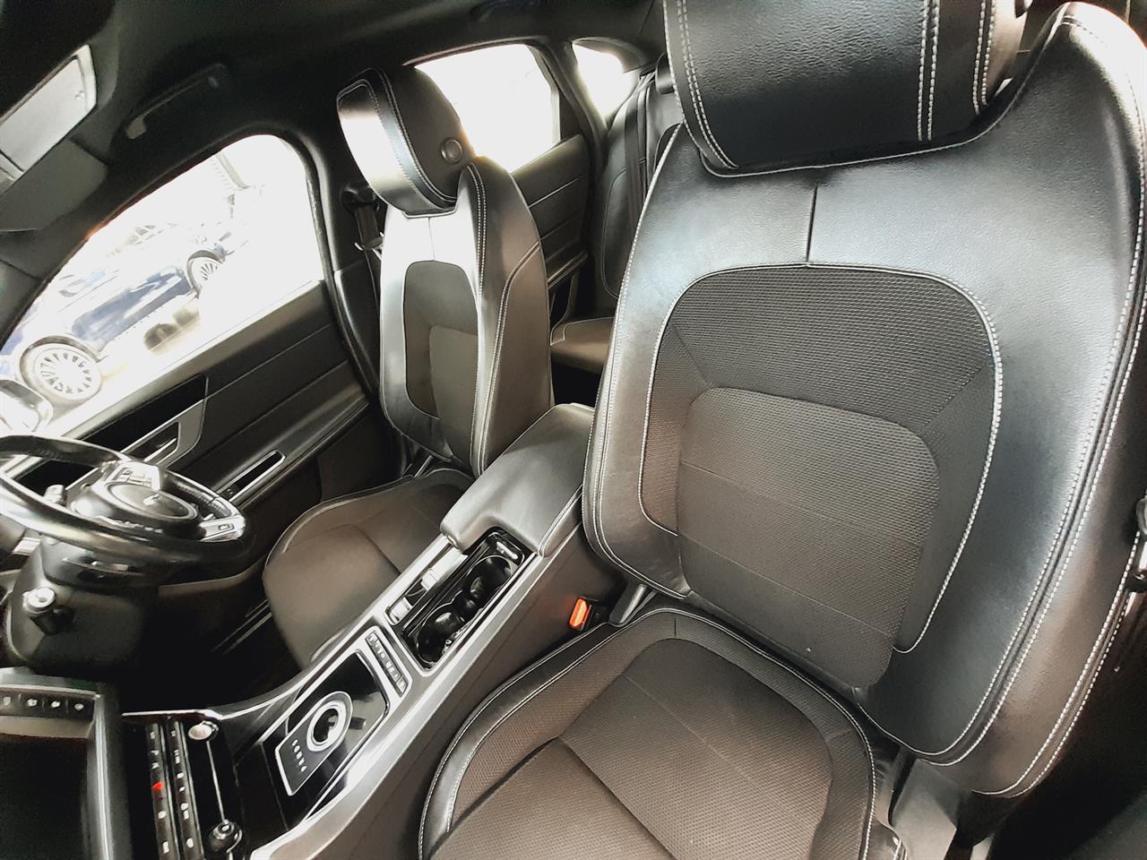 2017 Jaguar XF