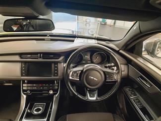 2017 Jaguar XF - Thumbnail