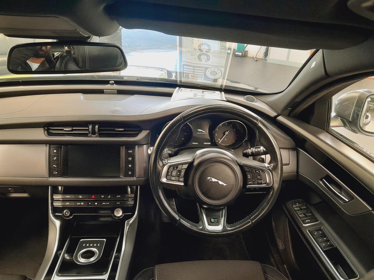 2017 Jaguar XF
