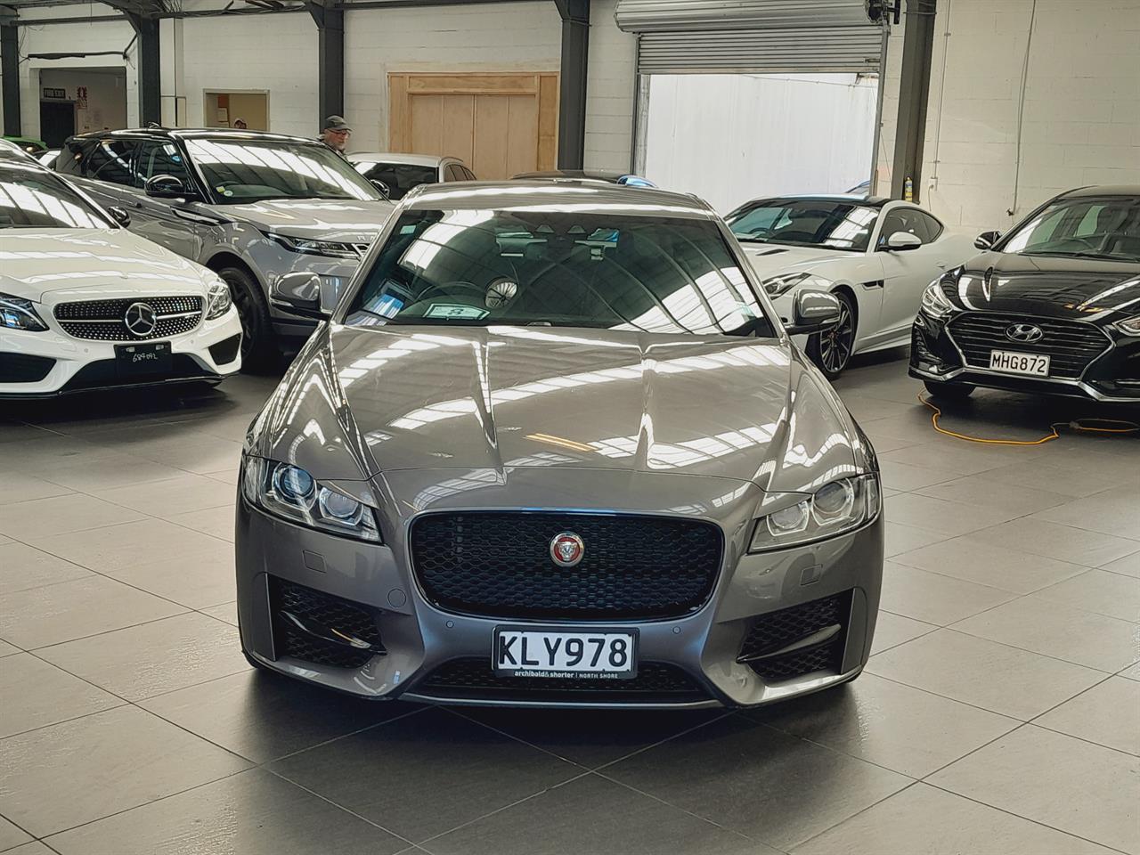 2017 Jaguar XF