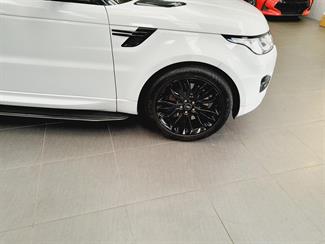 2017 Land Rover Range Rover Sport - Thumbnail