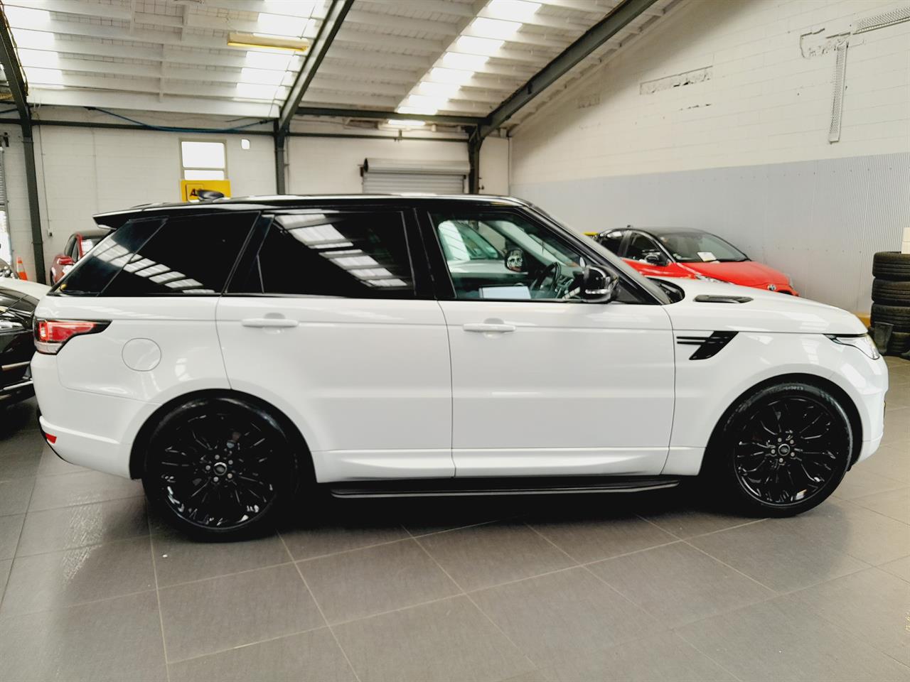 2017 Land Rover Range Rover Sport