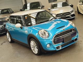 2017 Mini Cooper - Thumbnail