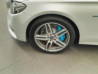 2017 Mercedes-Benz E 350 e - Thumbnail