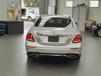 2017 Mercedes-Benz E 350 e - Thumbnail