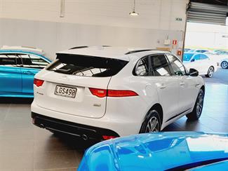 2018 Jaguar F-Pace - Thumbnail