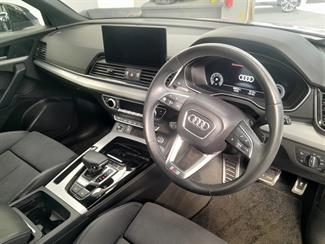2021 Audi Q5 - Thumbnail