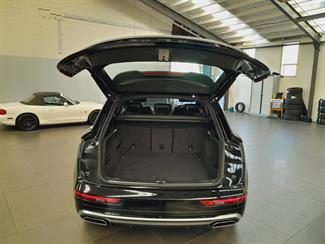 2021 Audi Q5 - Thumbnail